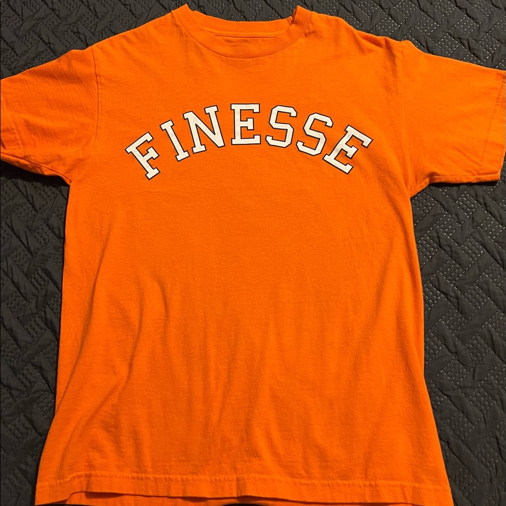 Finesse tee size M by fashionova